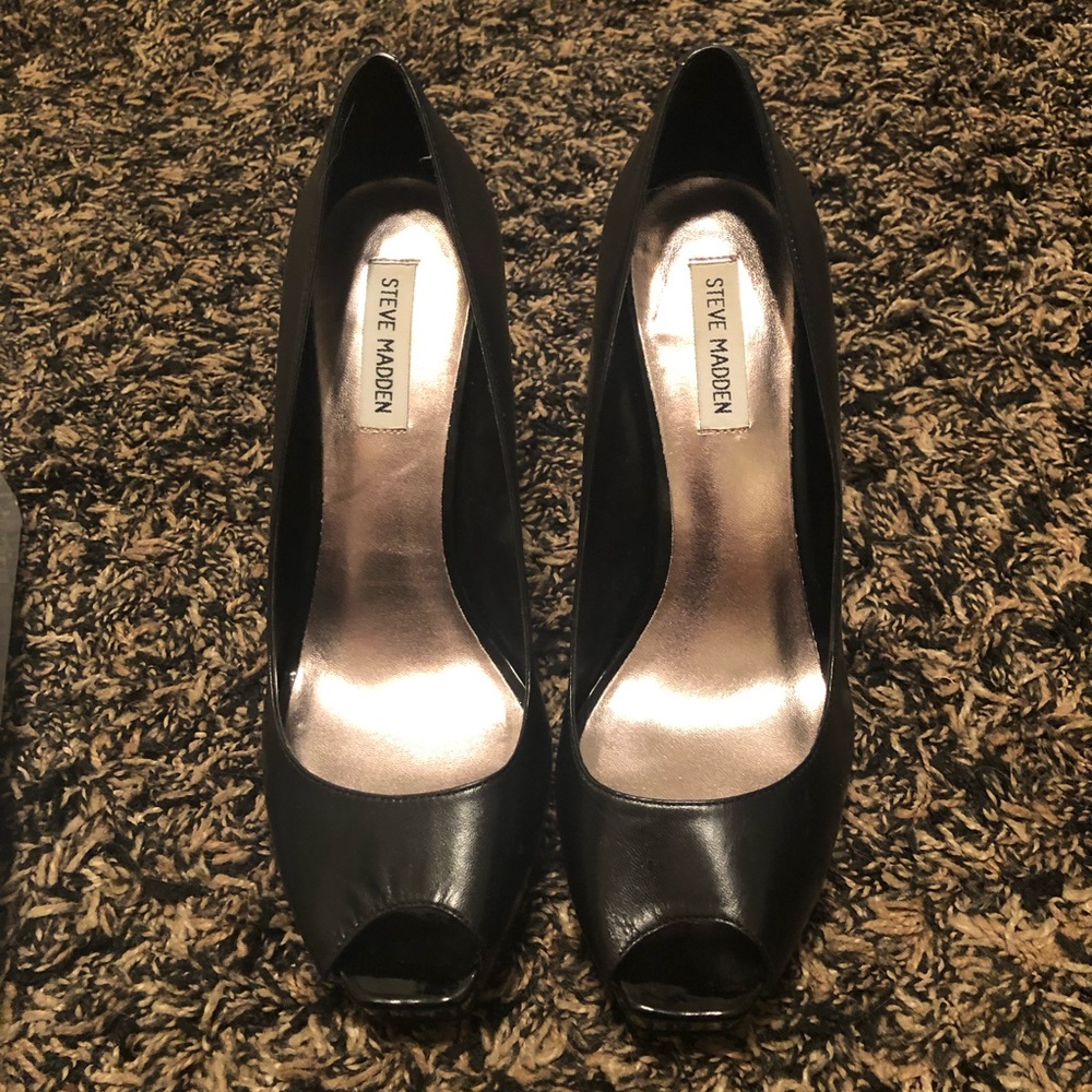 Steve Madden Peep Toe Heels
